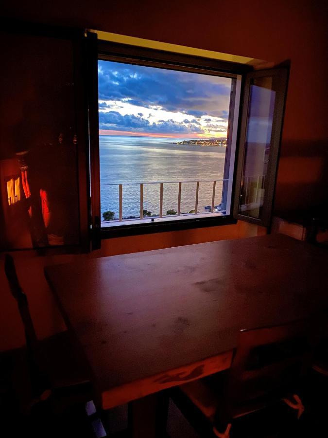 Kiss Of Sea - Balzi Rossi & Baia Beniamin Apartment Ventimiglia Exterior photo